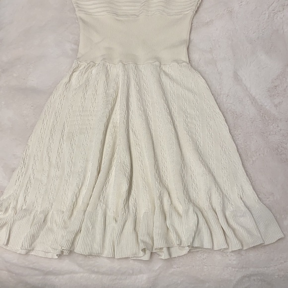 Guess by Marciano Bondage Ivory Dress Small - Picture 13 of 17